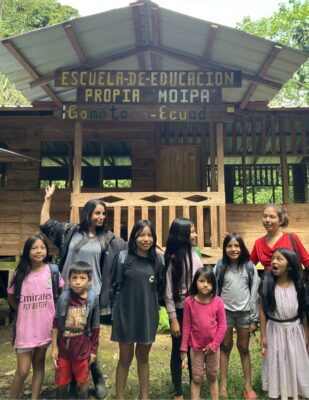 ecole-waorani-gomateon-awinkaa-tribe